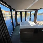 Aava Floating 25 Savonlinna