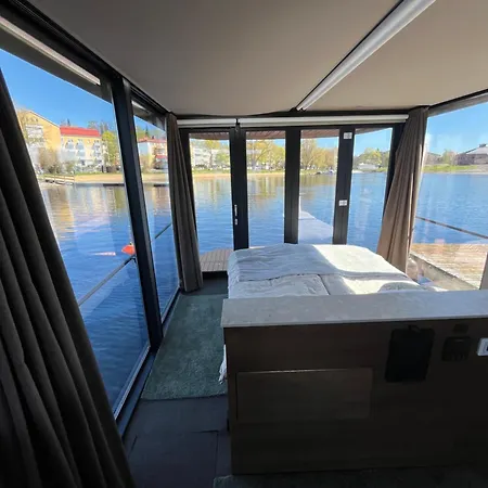 Aava Floating 25 Savonlinna